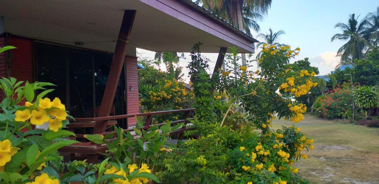 Ibiza Beach Resort Haad Yao Exterior photo